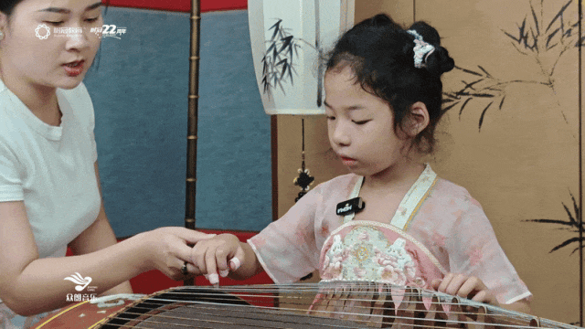 【学员风采】从架子鼓到古筝公主！6岁女孩